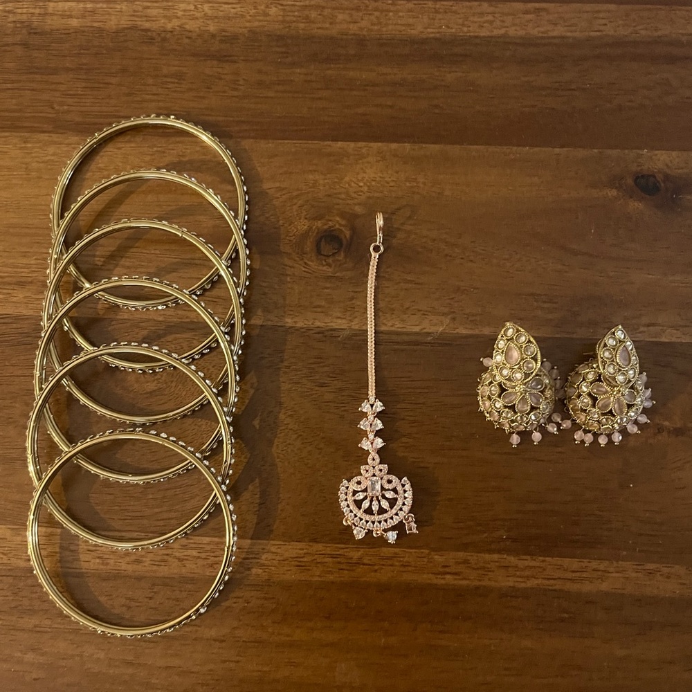 Traditional Indian Jewelry Set